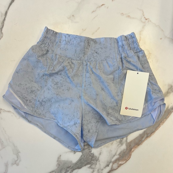 🍋 Lululemon 🍋 Hotty Hot HR Shorts 2.5” inseam Gravel Dust Pastel Blue - Picture 7 of 11